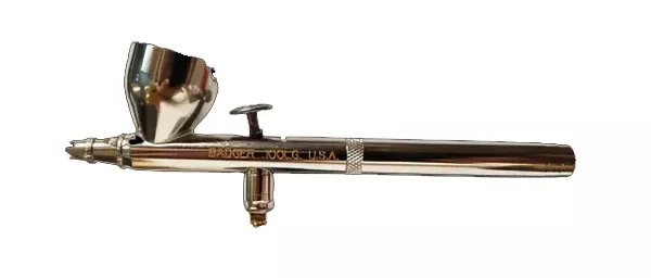 Badger 100LG Large Gravity Feed Airbrush – Fine Head