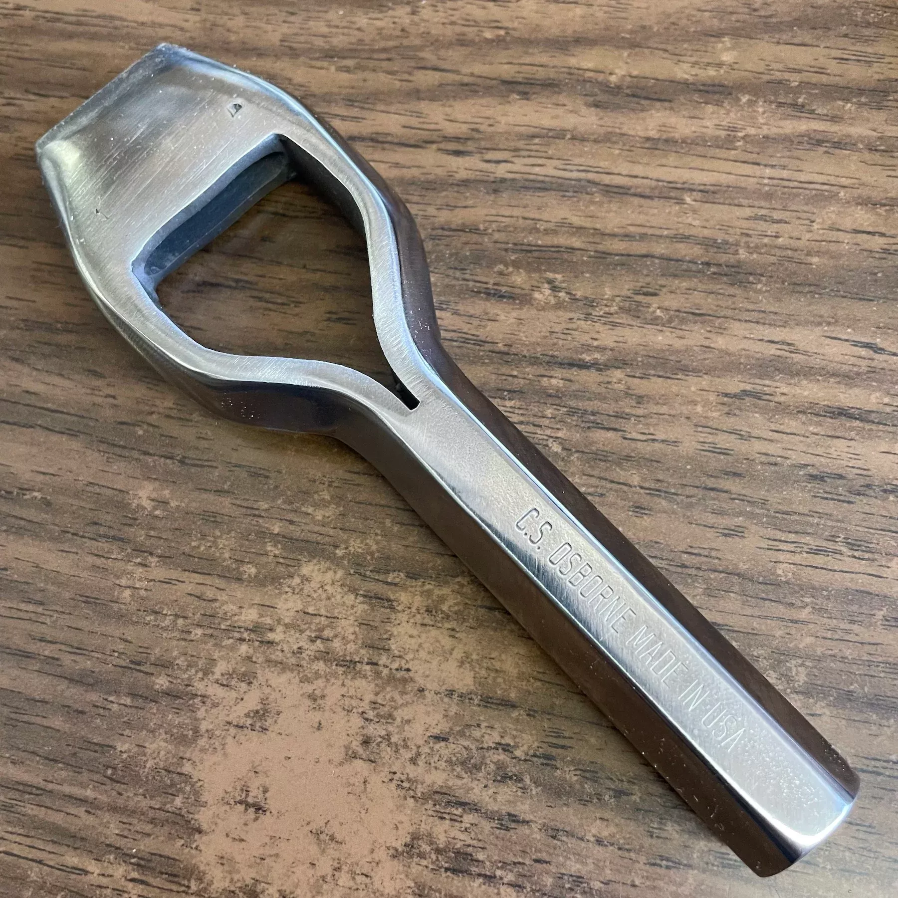 C.S. Osborne 1 1/4″ Bag Punch (151-1-1/4)